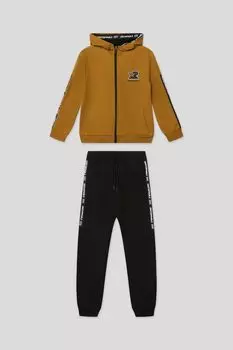 Спортивный костюм Nukutavake