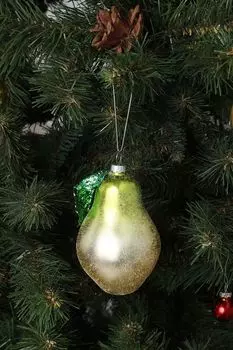 Стеклянная елочная игрушка Груша Дюшес Holiday Classics