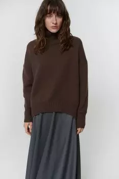 Свитер оверсайз с высоким воротником DAISYKNIT