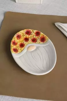 Тарелка сервировочная Gnomo из керамики COINCASA