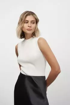 Топ с открытыми плечами Urban Tiger