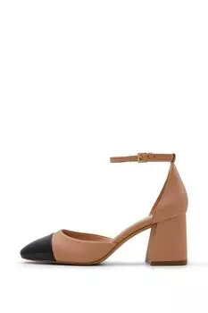 Туфли кожаные на каблуке и острым мыском ALDO