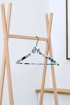 Вешалка для одежды деревянная Iris Moroshka