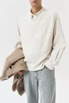 Жилет с V-вырезом Dunst