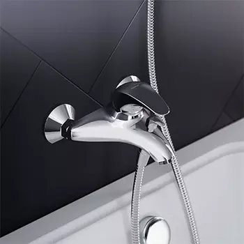 101000000 Смеситель для ванны и душа