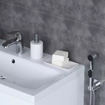 310300001 Смеситель для раковины, с гигиеническим душем