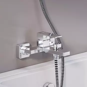 531000000 Смеситель для ванны и душа