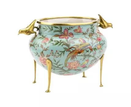 Чаша на ножках