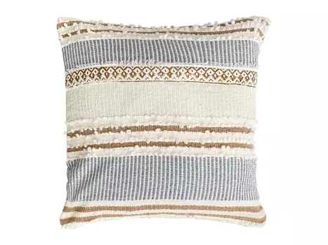 Чехол на подушку с декоративными элементами