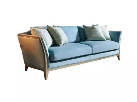 Диван трехместный