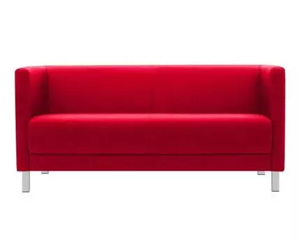 Диван трехместный с подлокотниками Атланта