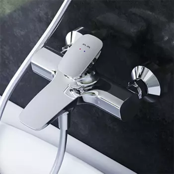 F70A10000 Смеситель для ванны и душа