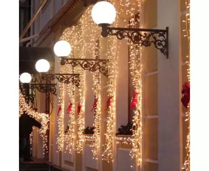 Гирлянда занавес теплый белый с эффектом мерцания 2*3м IP65 200-101