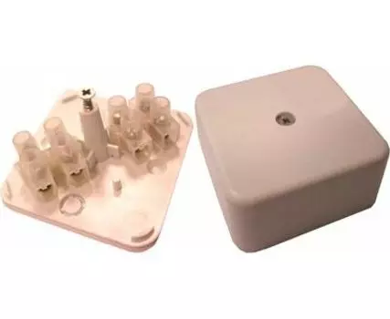 Коробка распределительная с конт. группой 50х50х30мм