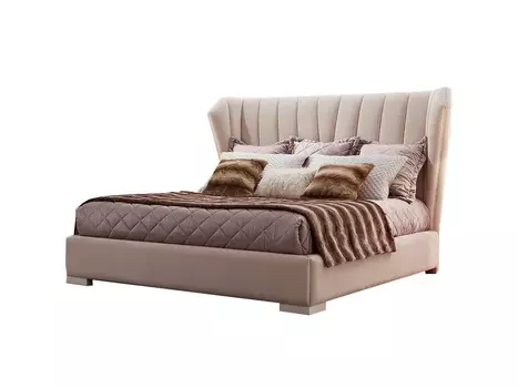 Кровать с решеткой