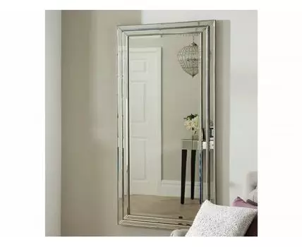 Напольное зеркало