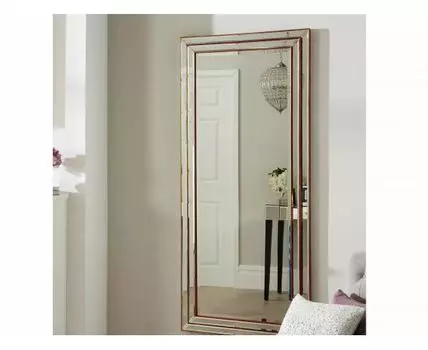 Напольное зеркало