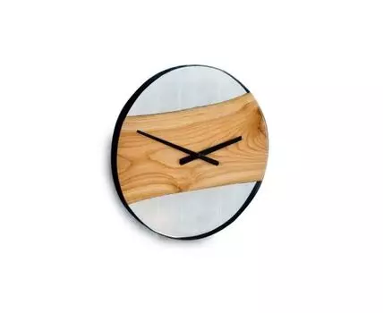 Настенные часы из массива кедра D500 (Бежевый)