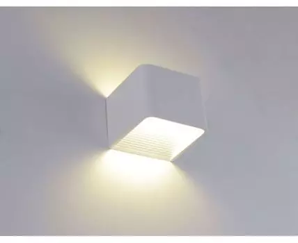 Настенный светильник Crystallux