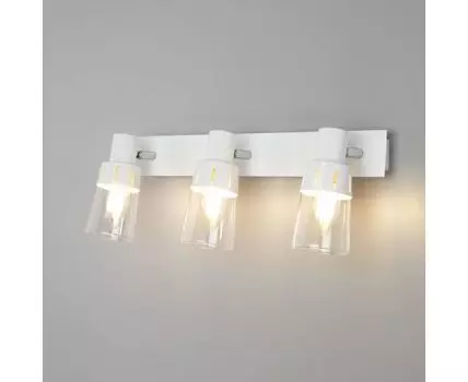 Настенный светильник с выключателем 20081/3 белый