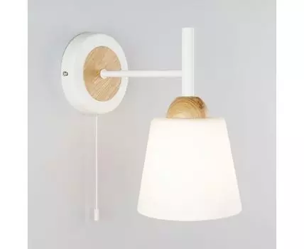 Настенный светильник со стеклянным плафоном 70085/1 белый