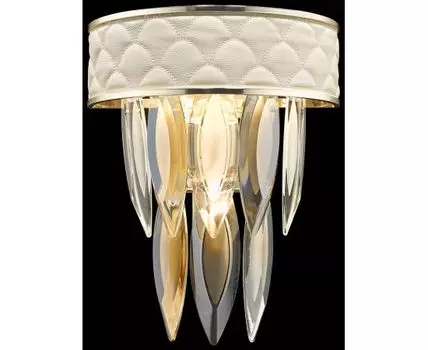 Настенный светильник Wertmark ORNELLA