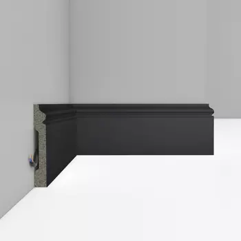 Плинтус напольный DECOMASTER D005-116ДМ (79*13*2400мм) белый матовый