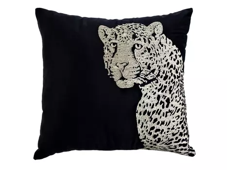 Подушка декоративная с вышивкой Леопард
