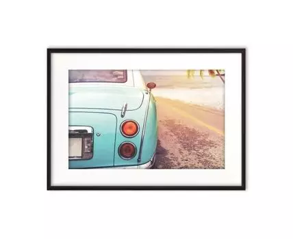Постер в рамке Автомобиль на пляже