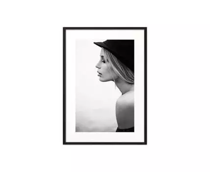 Постер в рамке Предчувствие 30х40 см (черный, белый, 40)