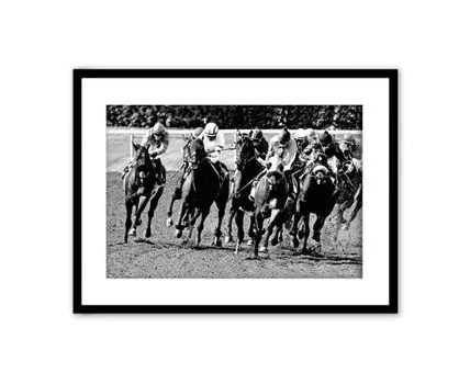 Постер в рамке Скачки 1