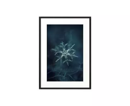 Постер в рамке Снежинка 50х70 см (Голубой, 70)