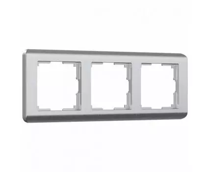 Рамка на 3 поста Werkel Snabb basic 3 W0032106