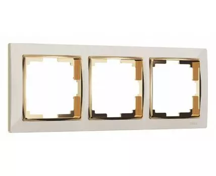 Рамка на 3 поста Werkel Snabb слоновая кость / золото W0031932