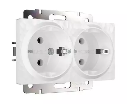 Розетка двойная с заземлением (белый) Hummer