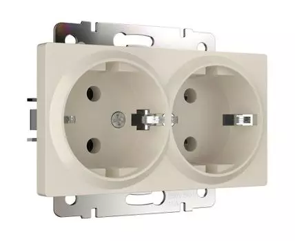 Розетка двойная с заземлением Werkel