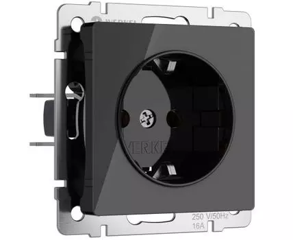 Розетка с заземлением и шторками Werkel