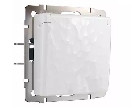 Розетка влагозащищенная с заземлением и шторками, без рамки Werkel Hammer W1271201 (белый)