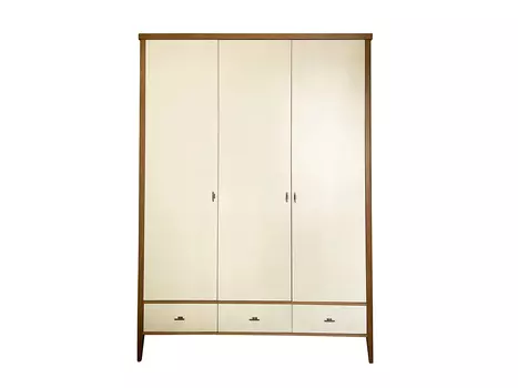 Шкаф 3 двери