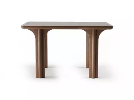 Стол обеденный