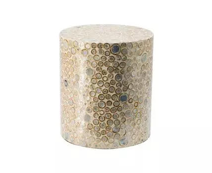 Столик акцентный с отделкой раковинами устриц