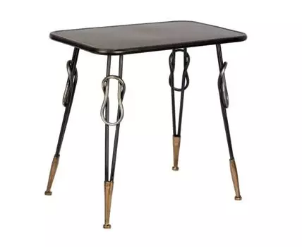 Столик приставной