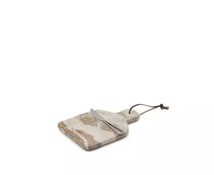 Suka Маленькая сервировочная доска из бежевого мрамора и нож из металла