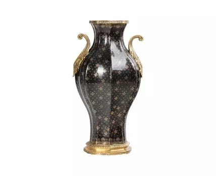 Ваза с ручками