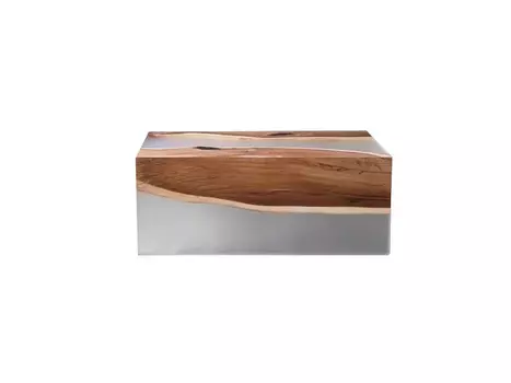 Журнальный стол из дуба