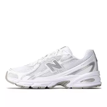 Кроссовки 740