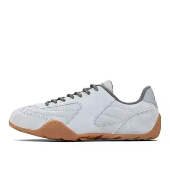 Женские кроссовки Moto