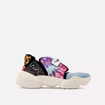 Кроссовки Nike