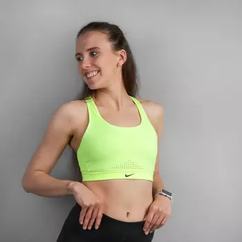 Топ Nike