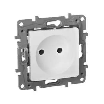 Механизм розетки 1-местной без заземлением белый Legrand Etika